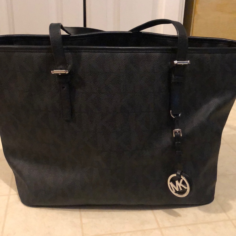 Michael Kora purse